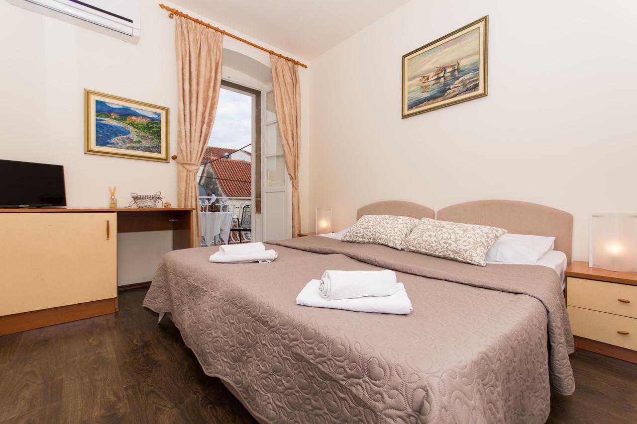 Rooms Villa Liza Trogir Exterior photo