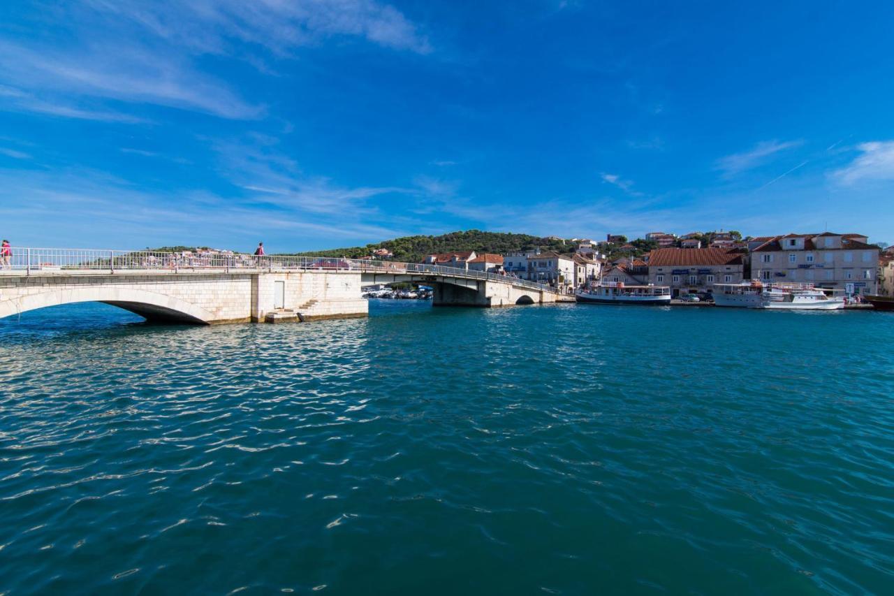 Rooms Villa Liza Trogir Exterior photo